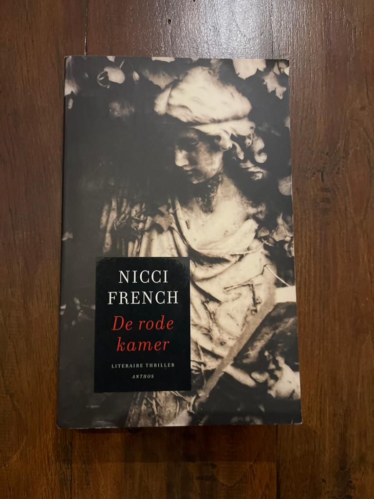 De Rode Kamer - Nicci French (Literaire Thriller), Boeken, Ophalen of Verzenden, Zo goed als nieuw, Nederland