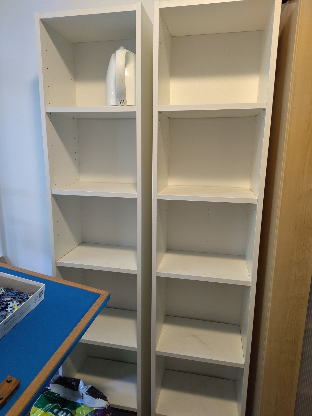 Twee witte Billy boekenkasten van IKEA, Ophalen, Met plank(en), Minder dan 50 cm, Gebruikt
