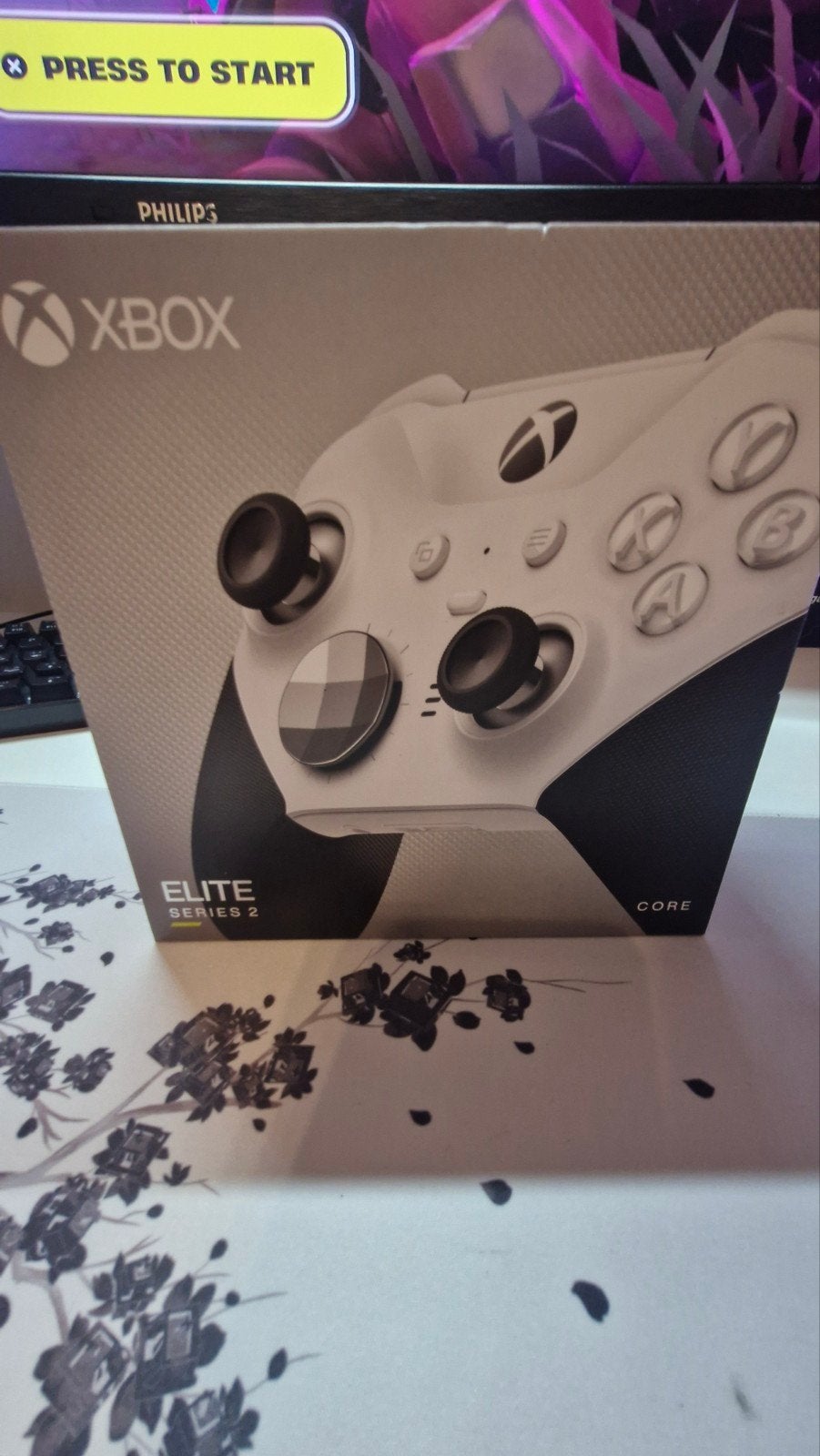 Foto 4 van Xbox Elite Series 2 Core Controller Wit