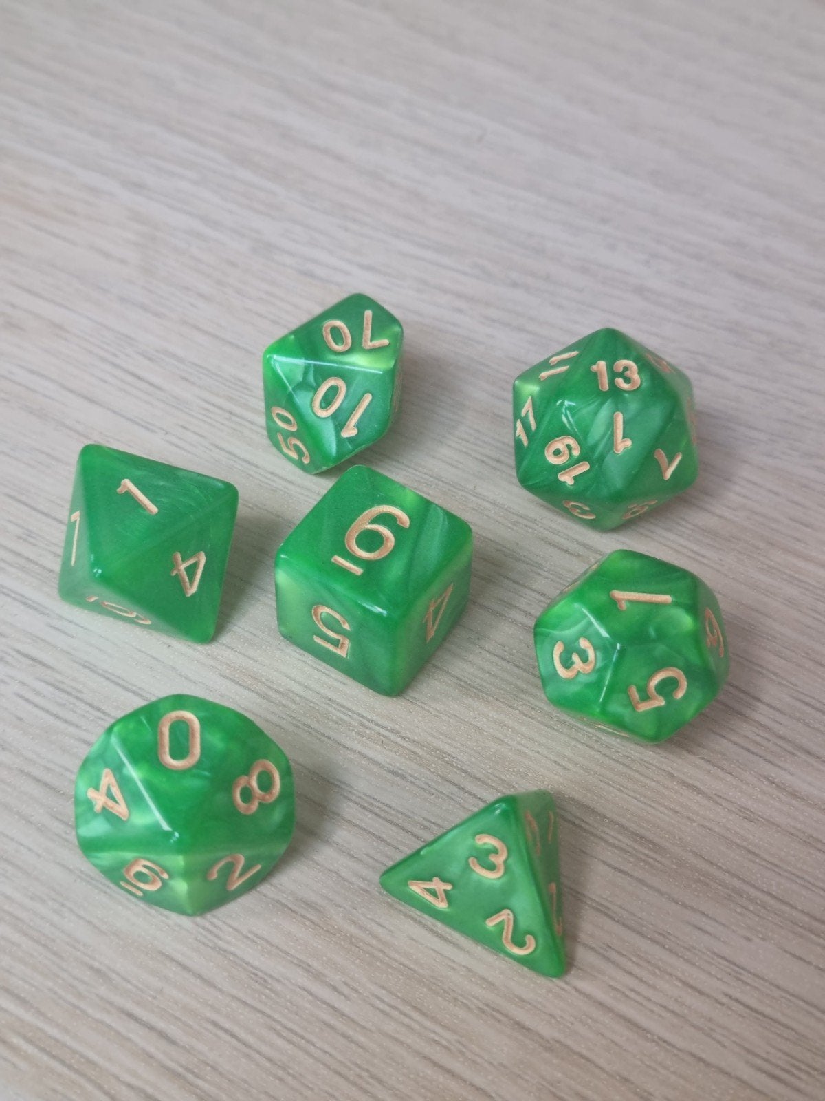Nieuwe D&D dobbelstenen set - Groen met goud, Ophalen of Verzenden, Gebruikt