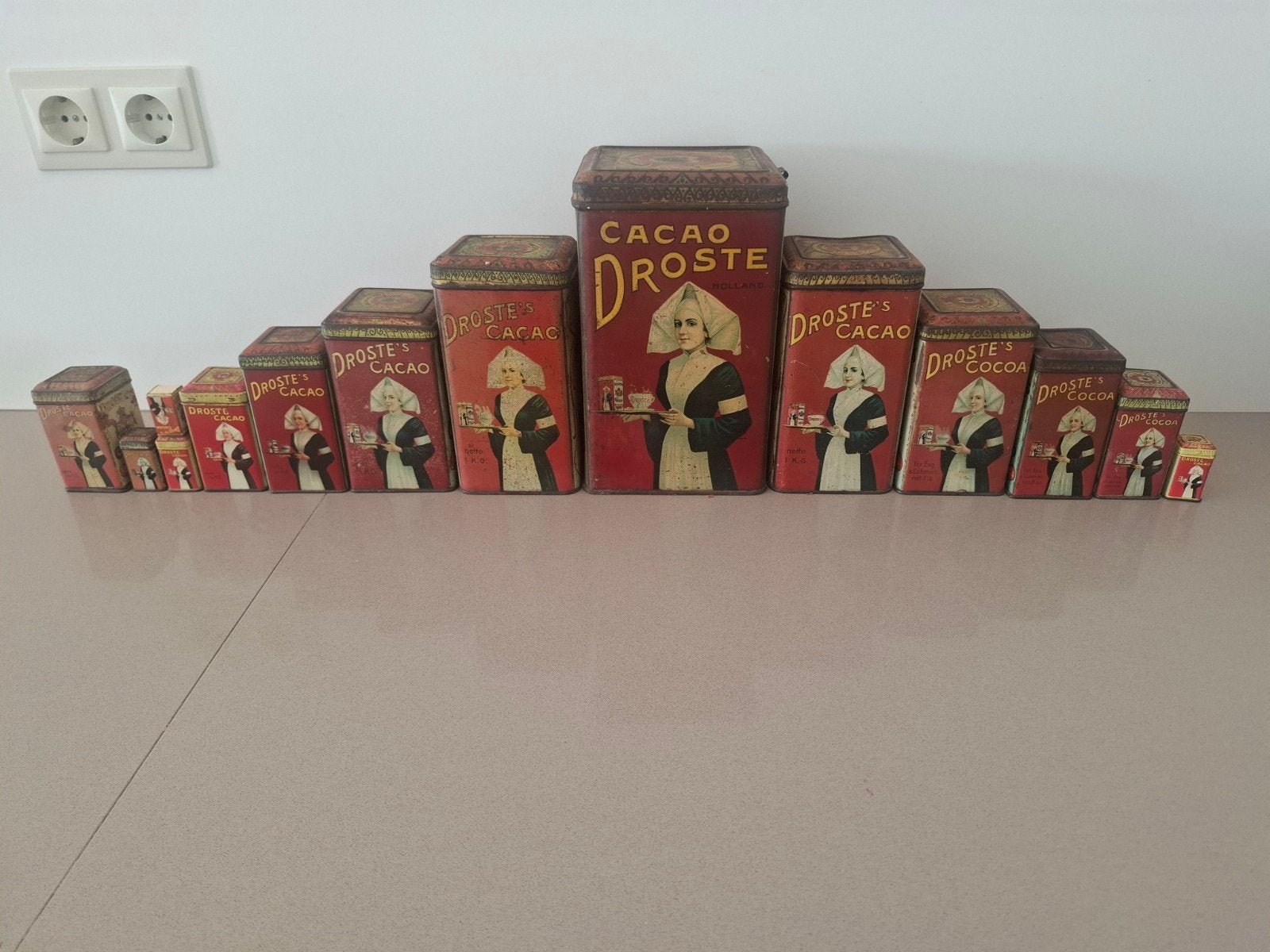 Vintage Droste Cacao Blikken van 2 1/2 kilo tot monsterblik, Verzamelen, Ophalen of Verzenden, Gebruikt, Overige, Droste