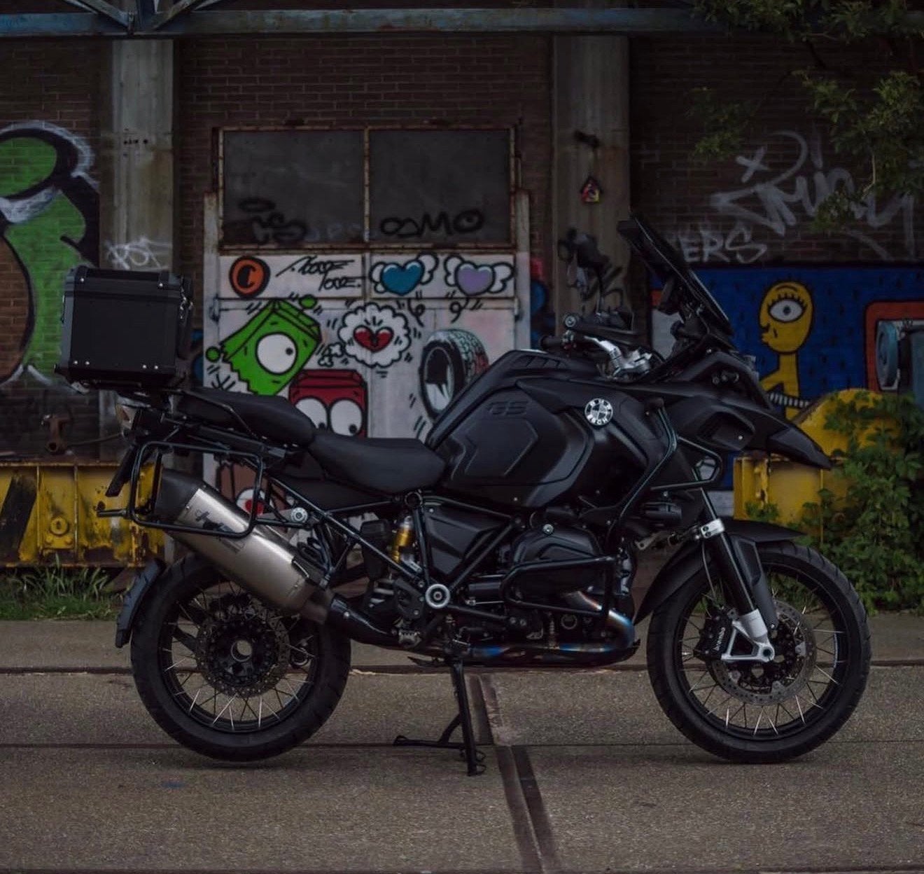 BMW R1200GS Adventure - Full option - 2017 CUSTOM BLACK GSA, 2 cilinders, Occasion, Motorrijbewijs A, Particulier