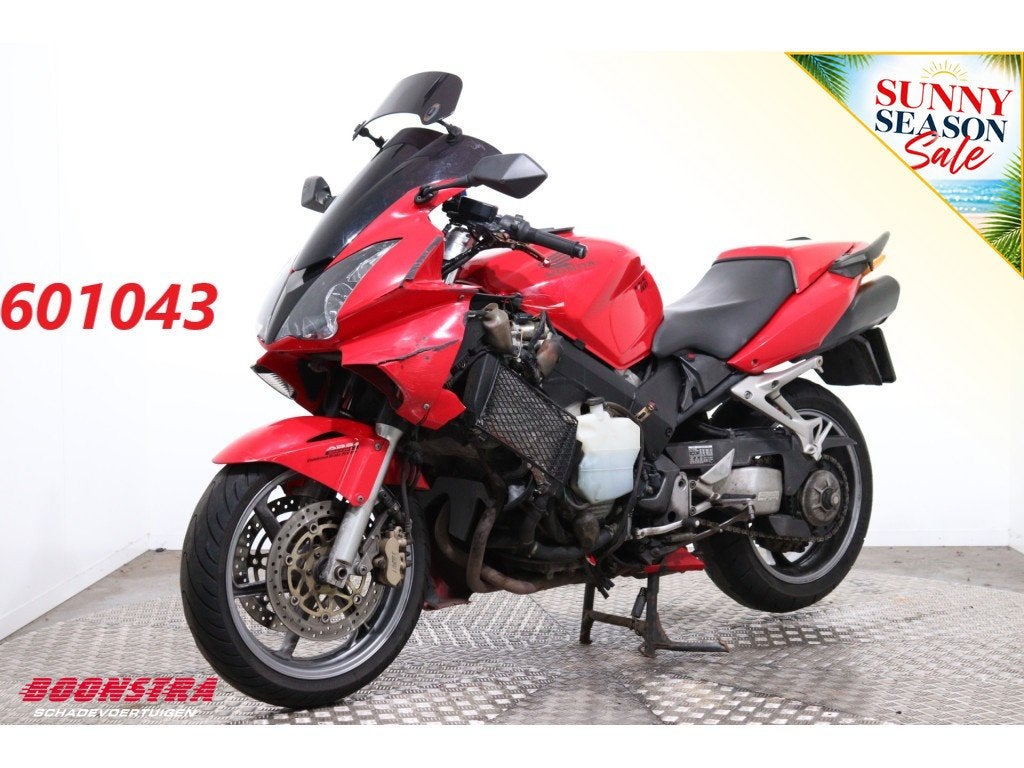 Honda VFR 800FI ABS (bj 2004), Motoren, Honda, Dopplerlaan 4
9207HC  DRACHTEN, NL, Boonstra Schadevoertuigen, Sport