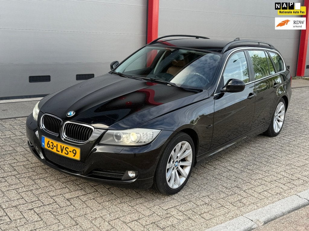 BMW 3-serie Touring 318i Business Line, Euro 5, Achterwielaandrijving, Zwart, Origineel Nederlands