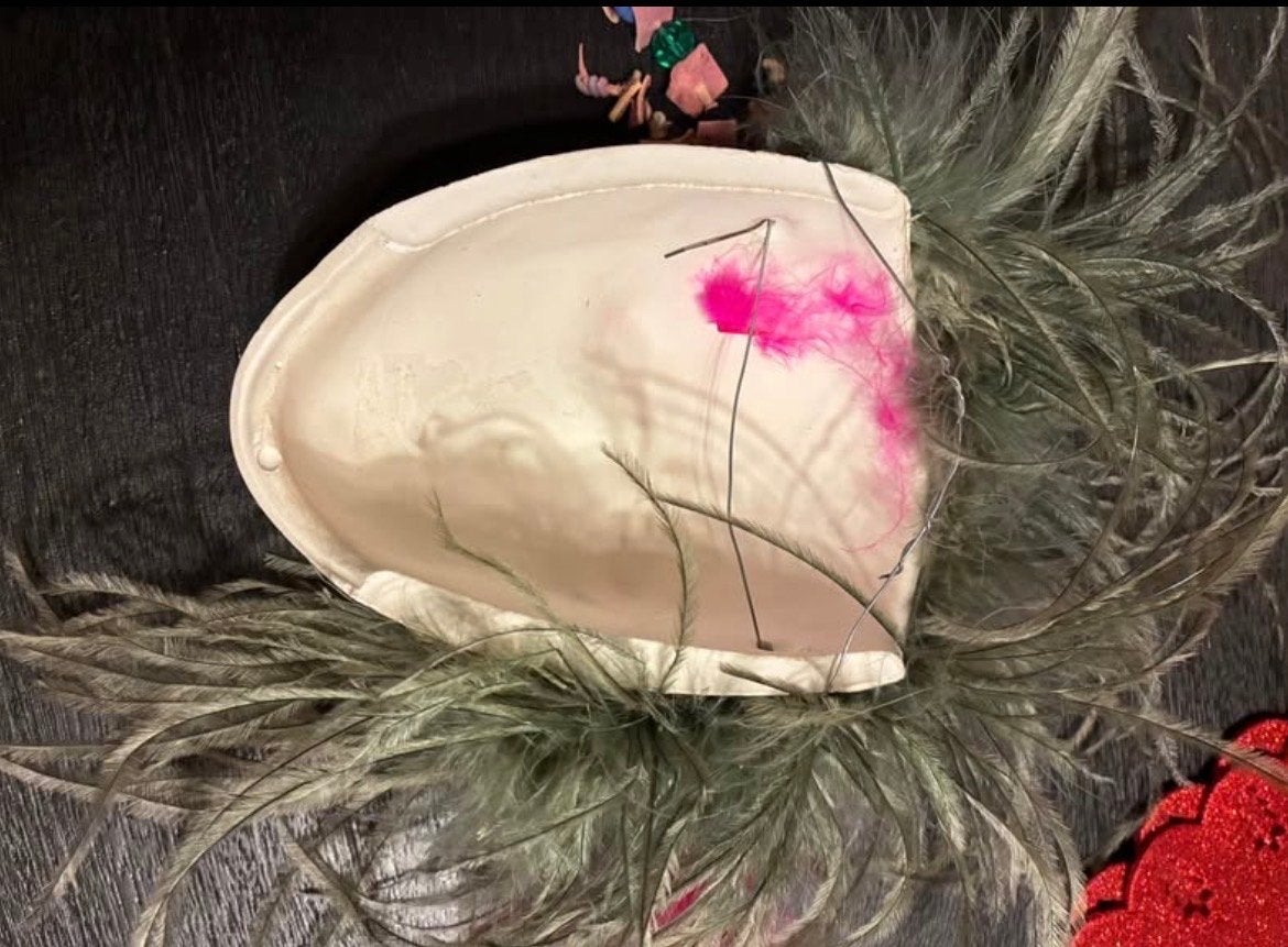 Decoratief stenen masker met veren voor aan de muur, Ophalen of Verzenden