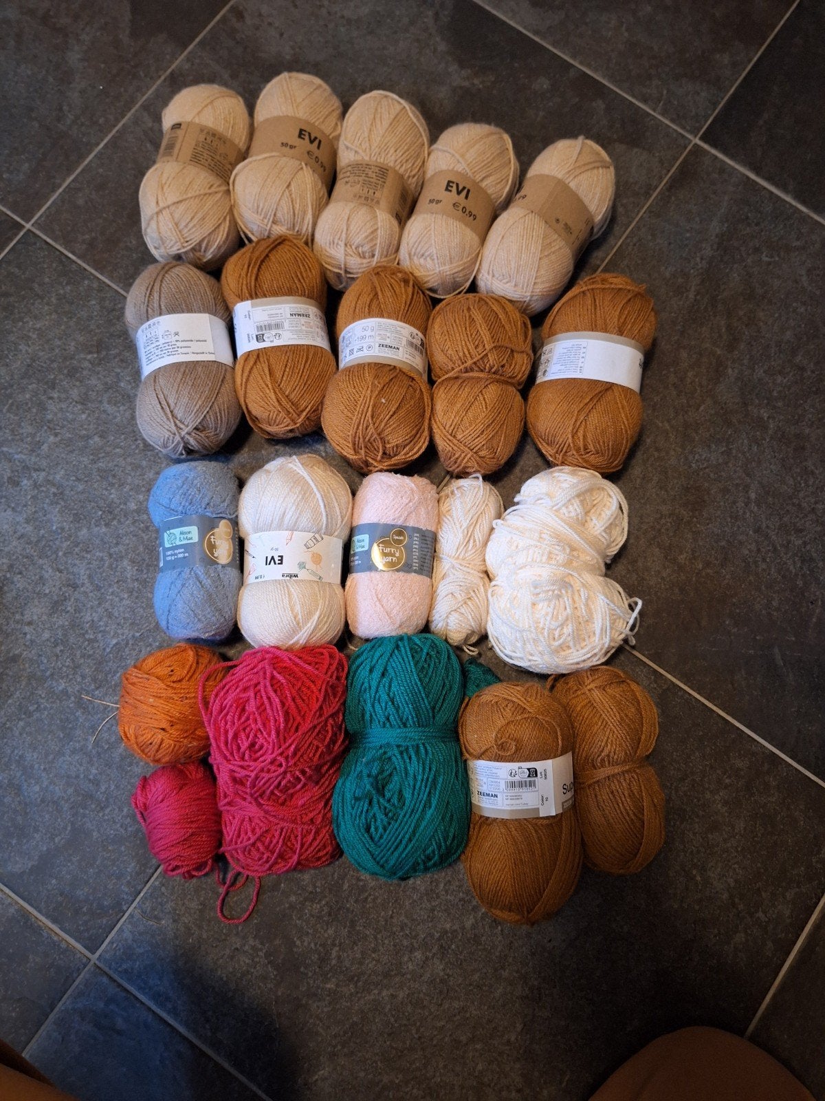Diverse garens en wol - 20 bollen, Hobby en Vrije tijd, Ophalen of Verzenden, Gebruikt, Breien of Haken, Wol of Garen