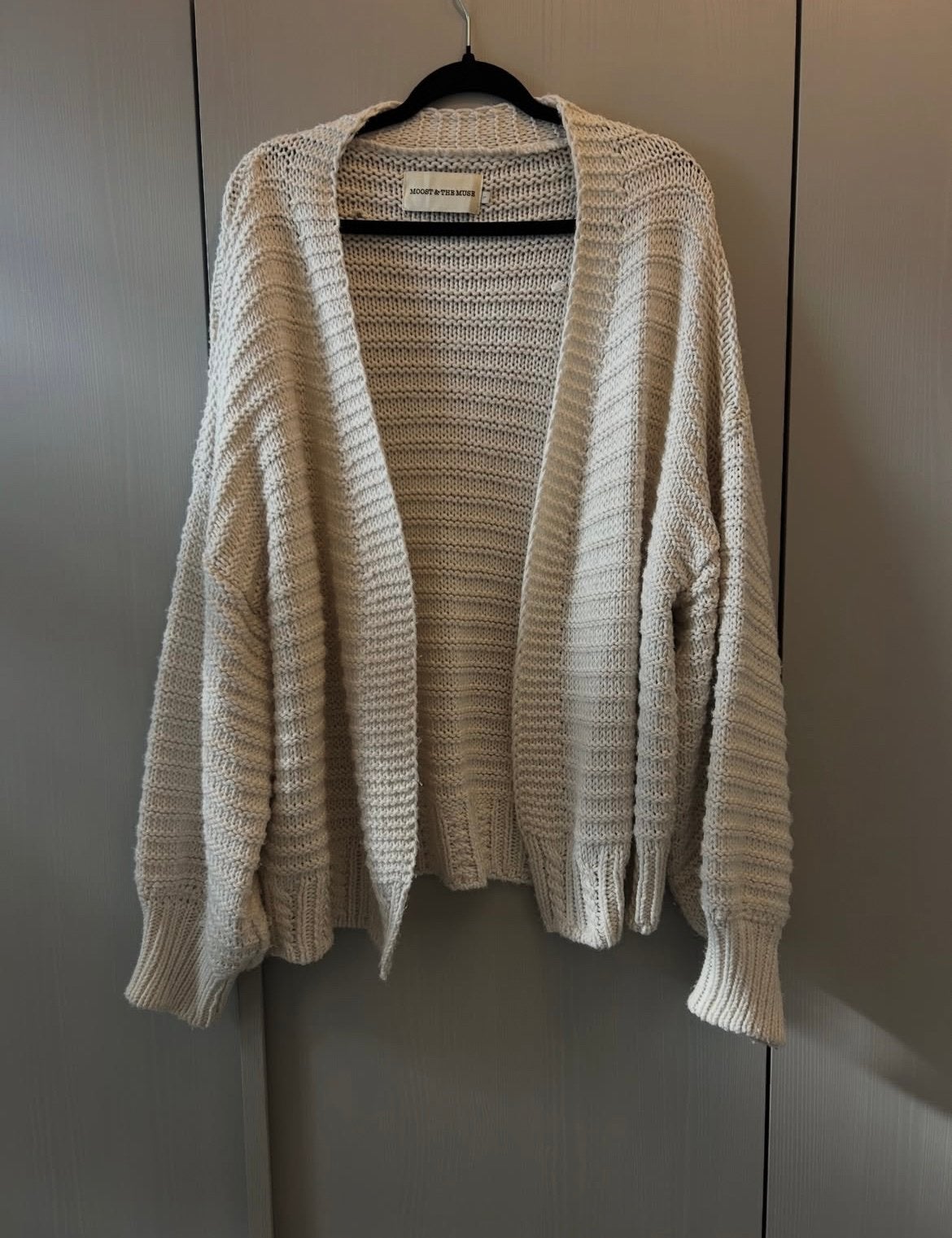 Moost Wanted gebreid vest maat L, Ophalen of Verzenden, Zo goed als nieuw, Maat 42/44 (L), Wit