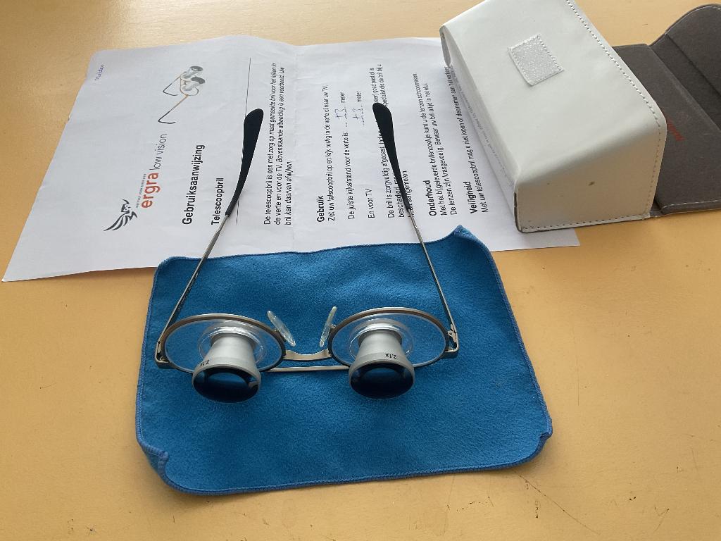 Loepbril, Telescoopbril 2,1 x vergroting., Ophalen of Verzenden, Gebruikt, Vergrootglas of Loep