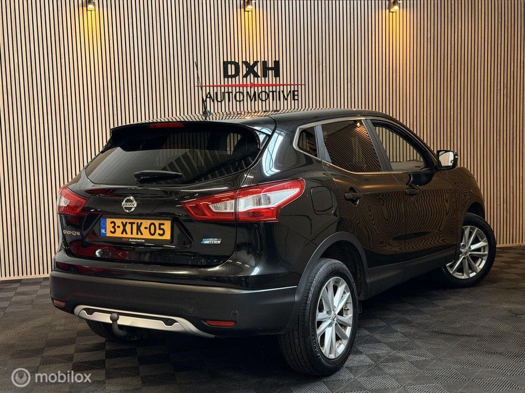Nissan Qashqai 1.5 dCi Tekna OrgNL PANO NAVI DAB+ CAM TREKHK, Auto's, Nissan, Voorwielaandrijving, Stof, Gebruikt, Zwart