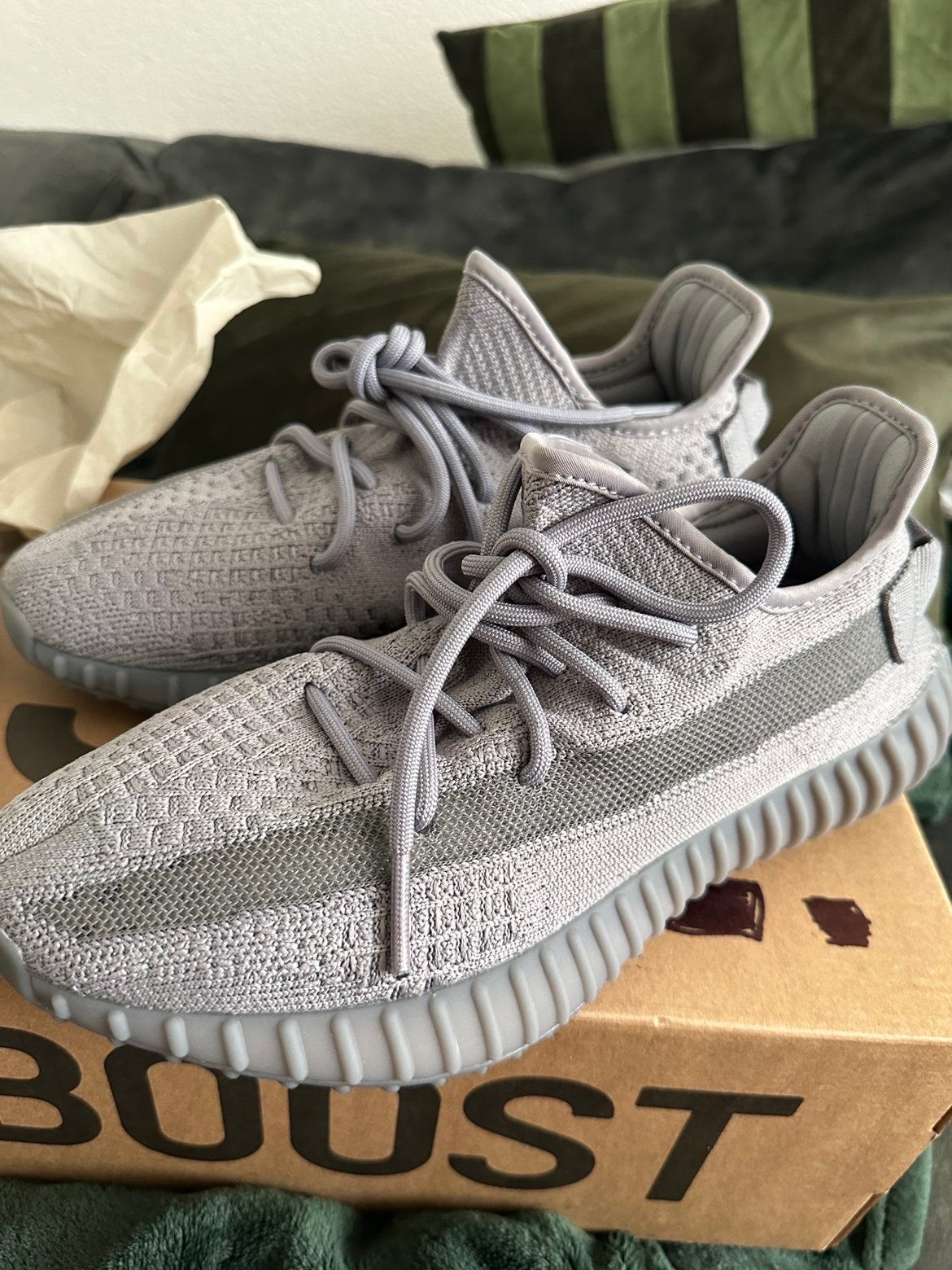 Gloednieuwe Jeezy’s , maat 37,5, Ophalen of Verzenden, Zo goed als nieuw, Hardloopschoenen, Overige merken