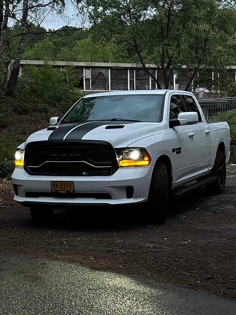 RAM 1500 Laramie Sport, Auto's, Bestelauto's, Particulier, 4x4, ABS, Achteruitrijcamera, Adaptieve lichten, Airbags, Airconditioning