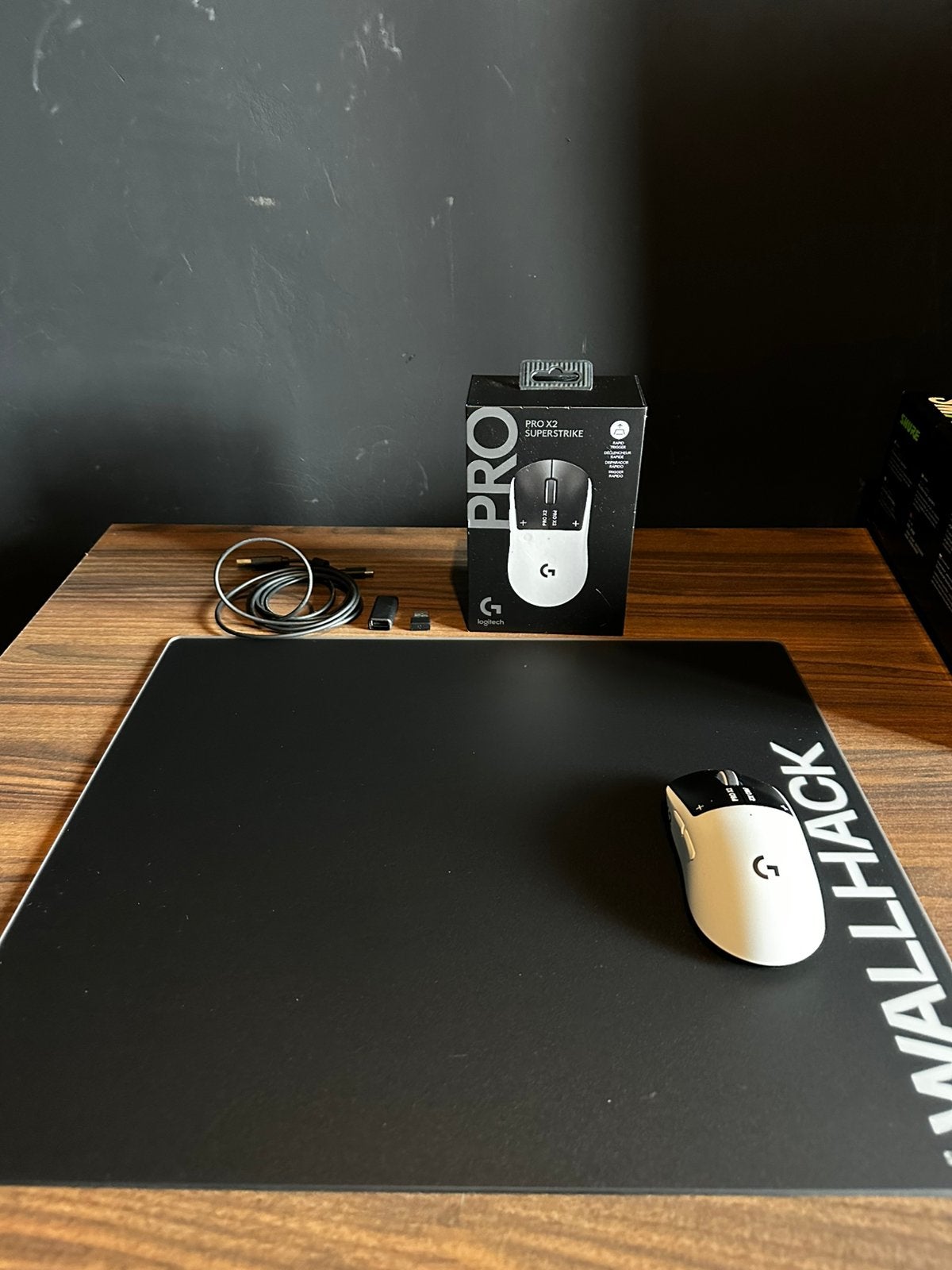 Logitech PRO X2 Superstrike, Computers en Software, Muismatten, Ophalen, Zo goed als nieuw