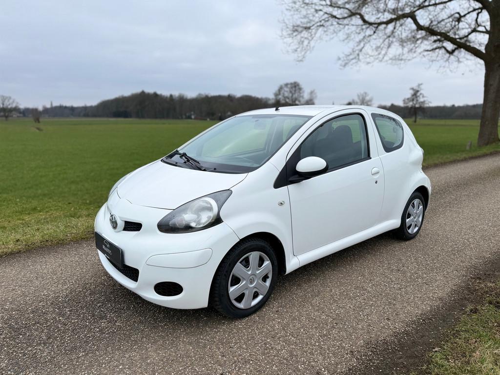Toyota Aygo 1.0-12V AIRCO / ELEK. RAMEN / NIEUWE APK, Auto's, Voorwielaandrijving, 4 stoelen, Origineel Nederlands, Bedrijf