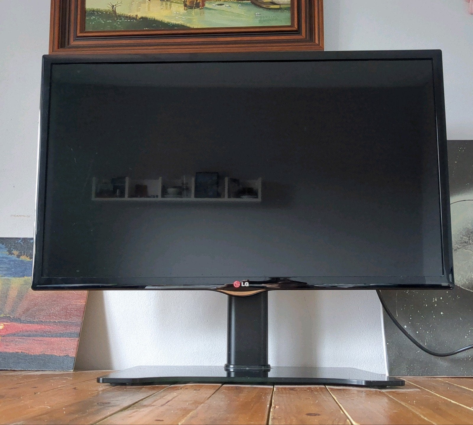 LG 32" TV + verstelbare standaard | geschikt voor Wii, Ophalen, Gebruikt, 50 Hz, LG