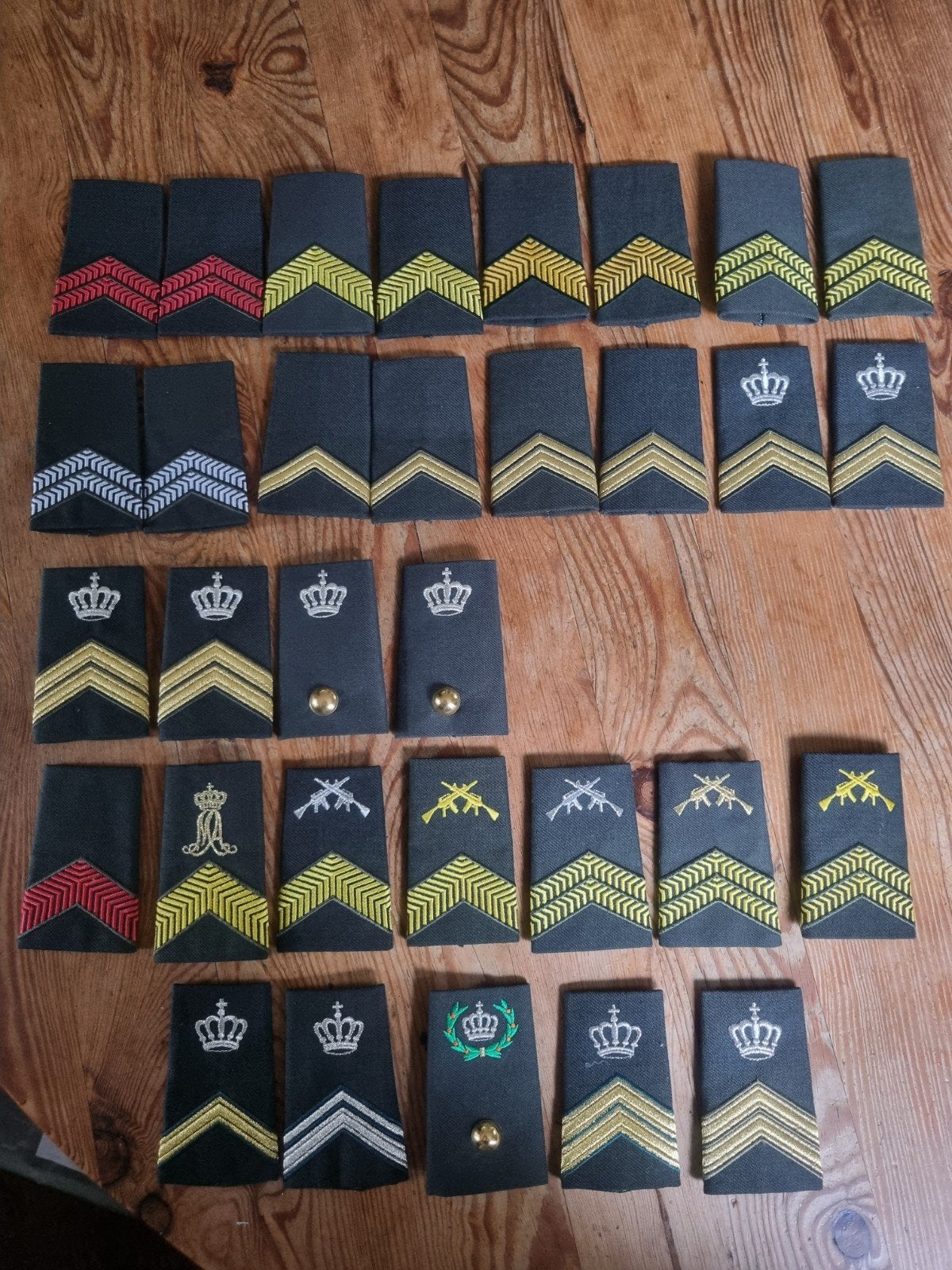 lot rangen JAS DT 2000, Verzamelen, Ophalen of Verzenden, Landmacht, Nederland, Embleem of Badge