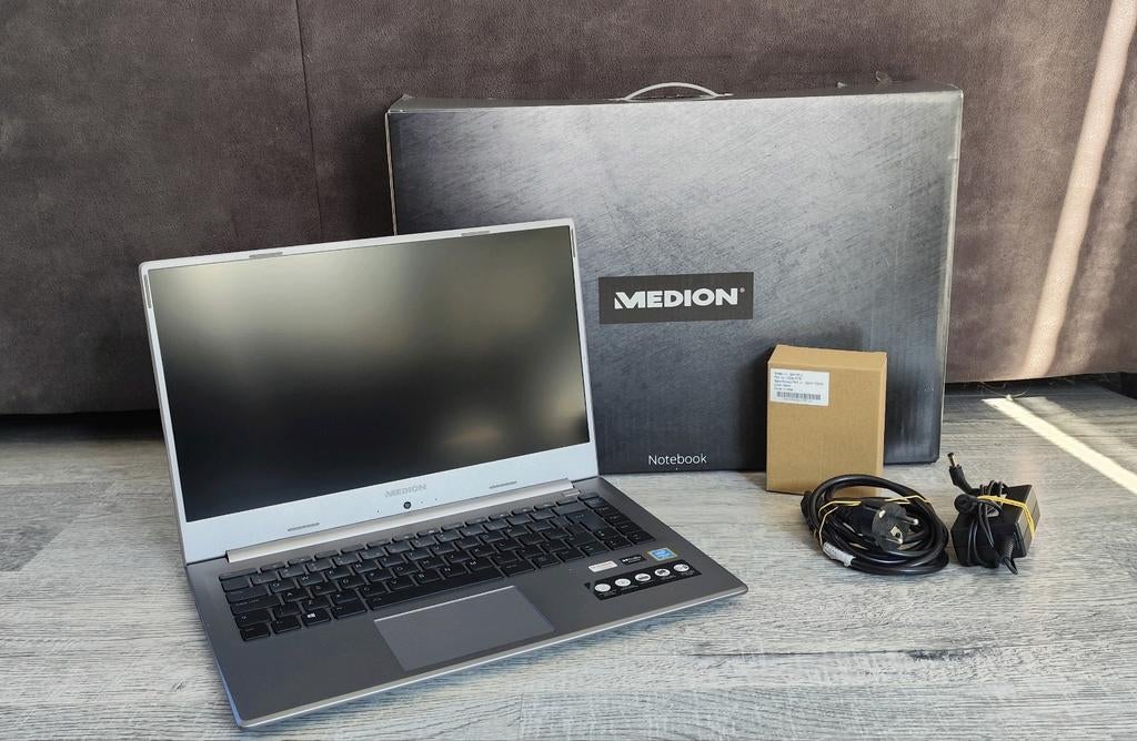 Medion laptop 15,6" full HD zo goed als nieuw, Ophalen of Verzenden, Zo goed als nieuw