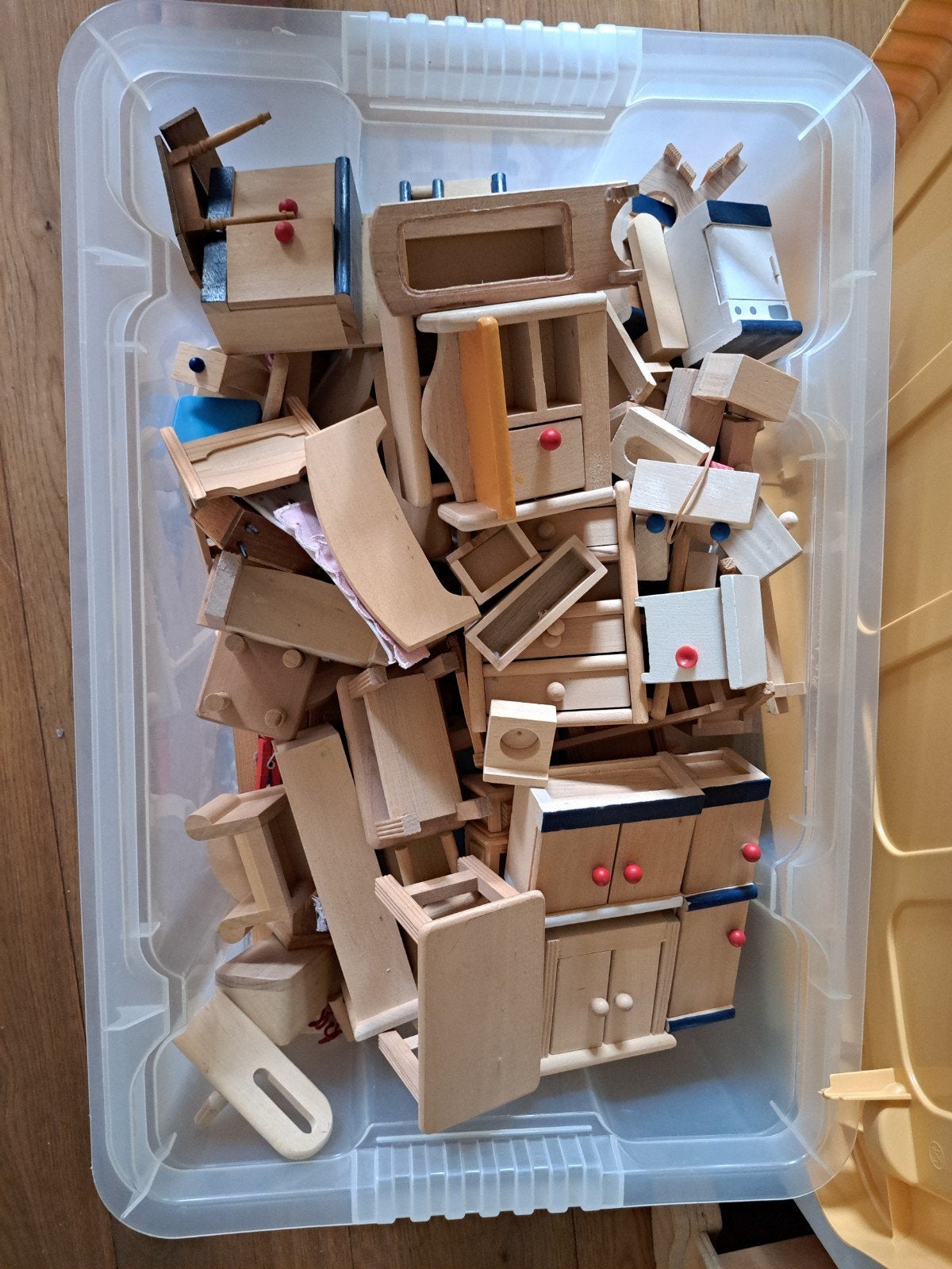 poppenhuisspulletjes 1 doos vol, als nieuw., Postzegels en Munten, Ophalen, Nederland