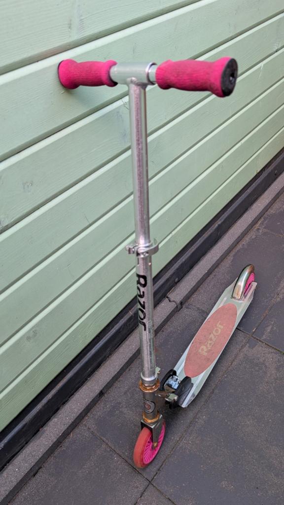 Razor step roze/zilver, Fietsen en Brommers, Steps, Ophalen, Gebruikt, Gewone step, Razor