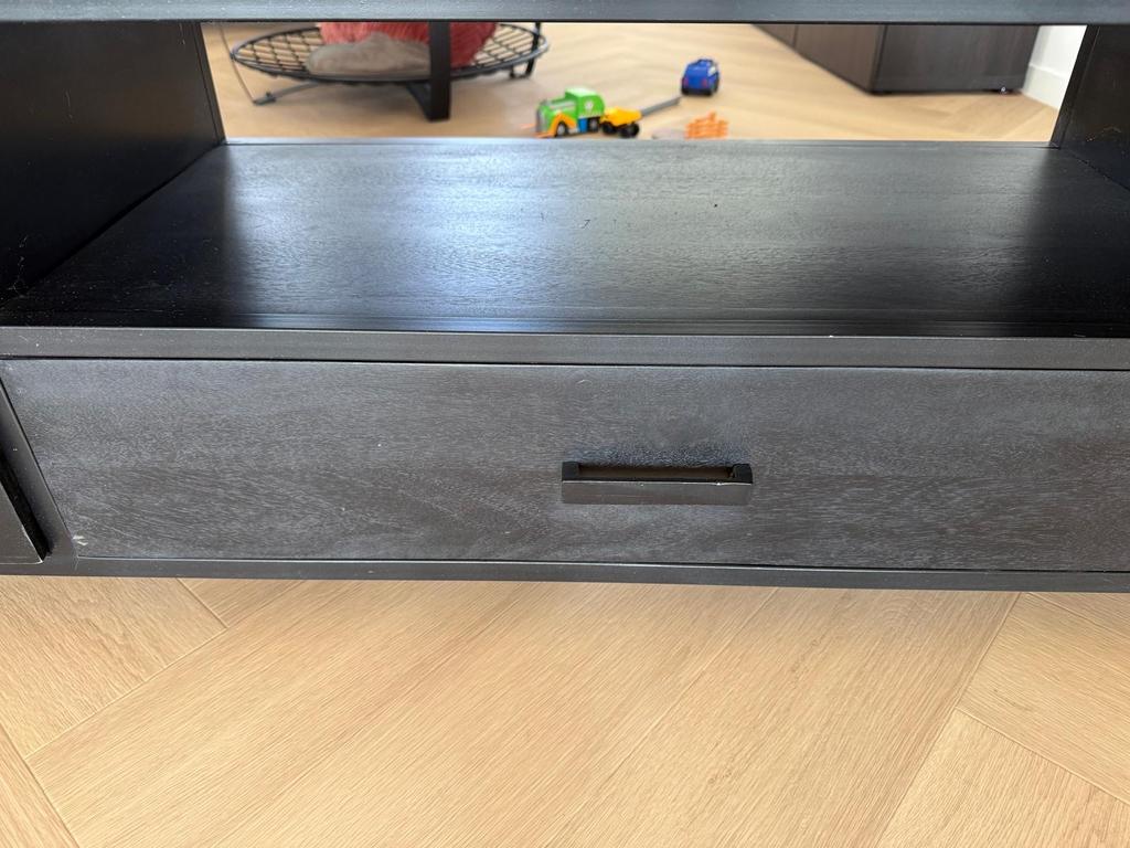 Zwart televisiemeubel met lade en deurtjes, Ophalen, Folkert_kingma@hotmail.com, 8831ZD, 150 tot 200 cm