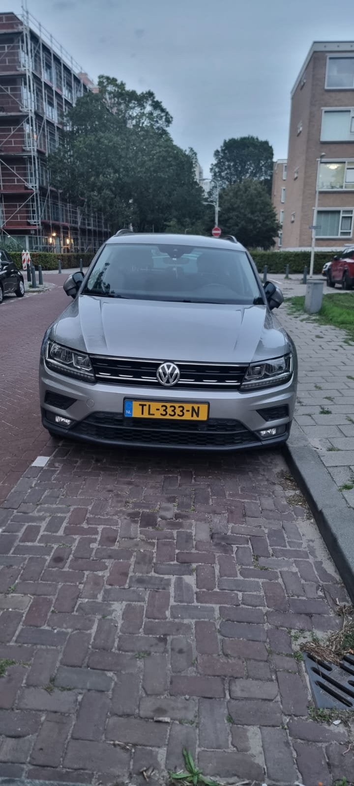 Volkswagen Tiguan 1.4 TSI 92KW 2018 Grijs, Auto's, Voorwielaandrijving, 4 cilinders, Origineel Nederlands, Handgeschakeld
