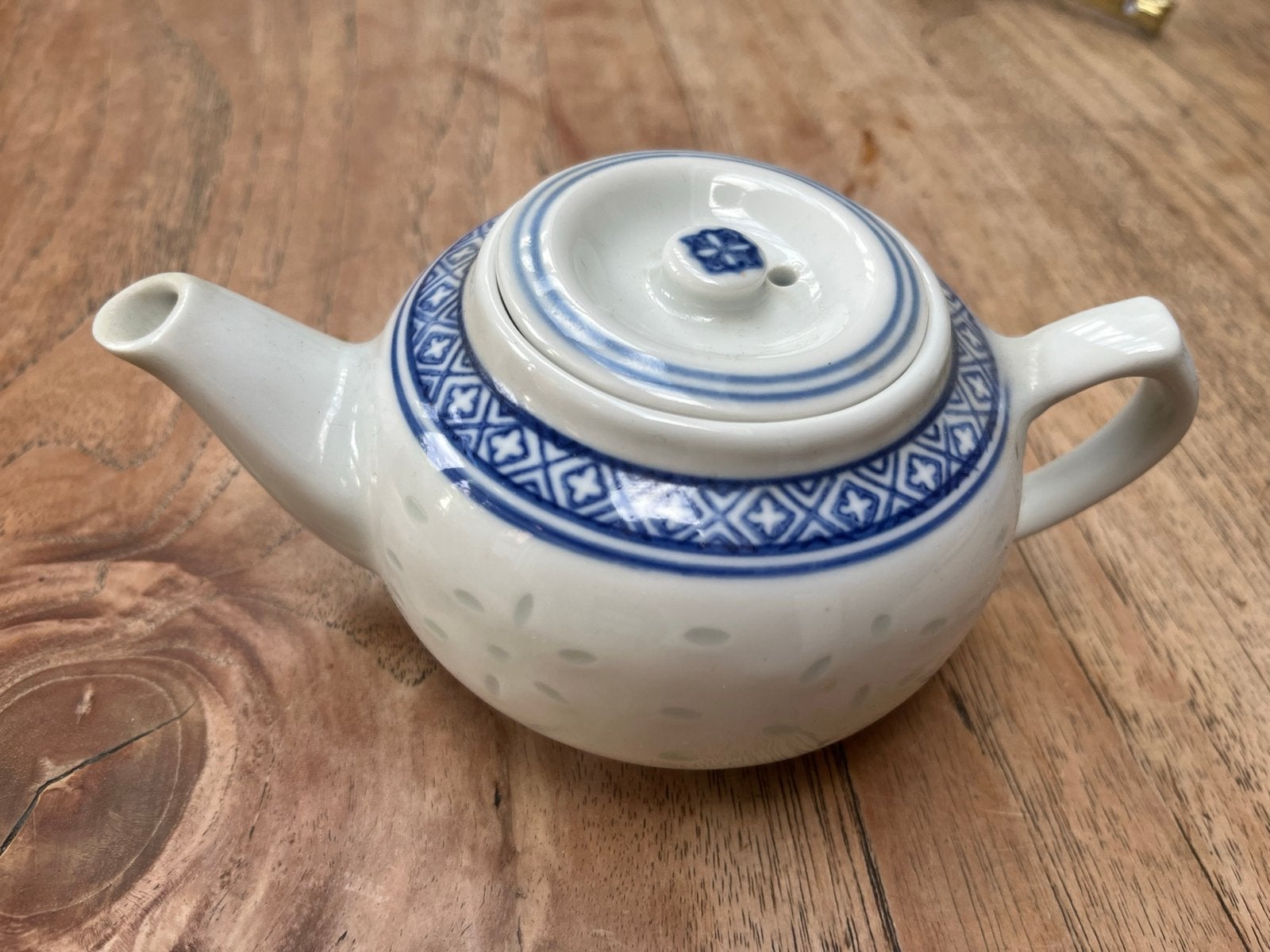 Vintage Chinese theepotje met blauw-wit decor, Ophalen