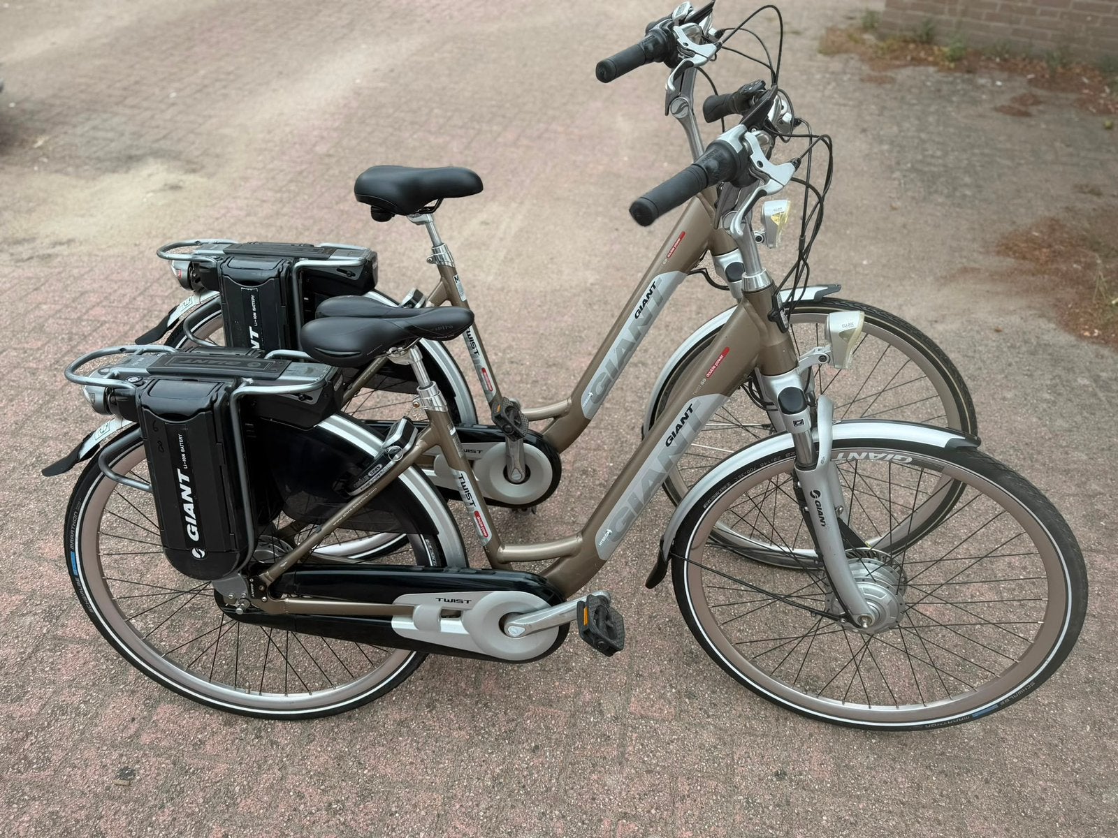 Set electrische giant hybride fietsen, Zo goed als nieuw, 51 tot 55 cm, 50 km per accu of meer, Ophalen