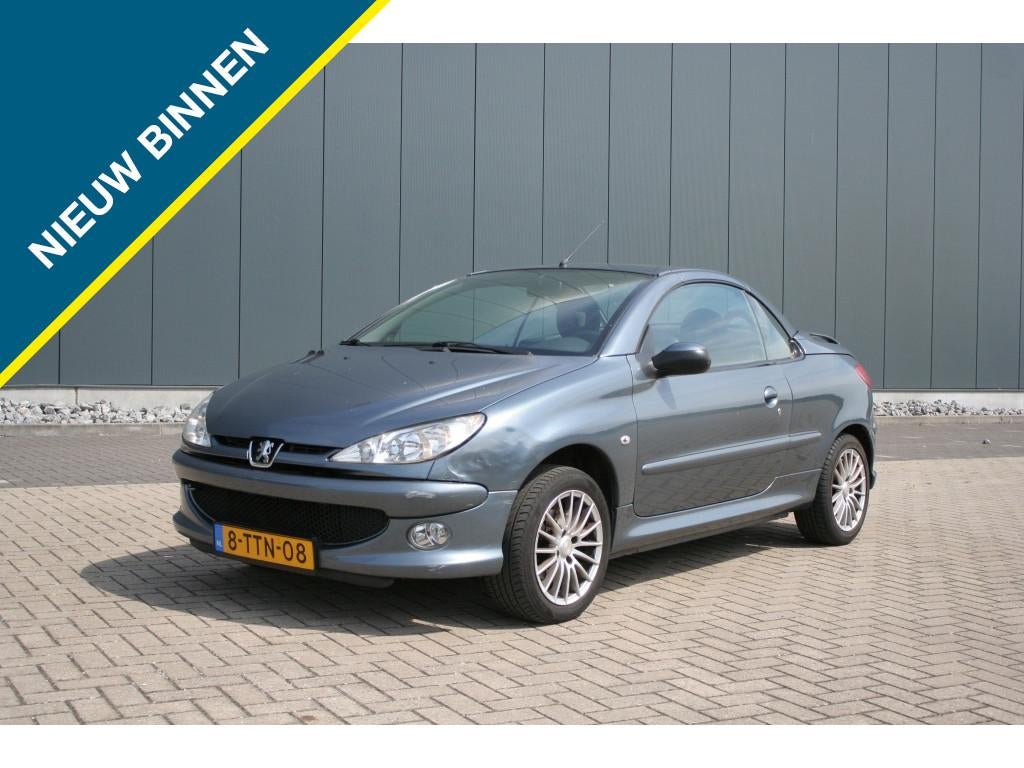 Peugeot 206 1.6-16V XS (bj 2005), Auto's, Peugeot, Stof, Gebruikt, 4 cilinders, 4 stoelen