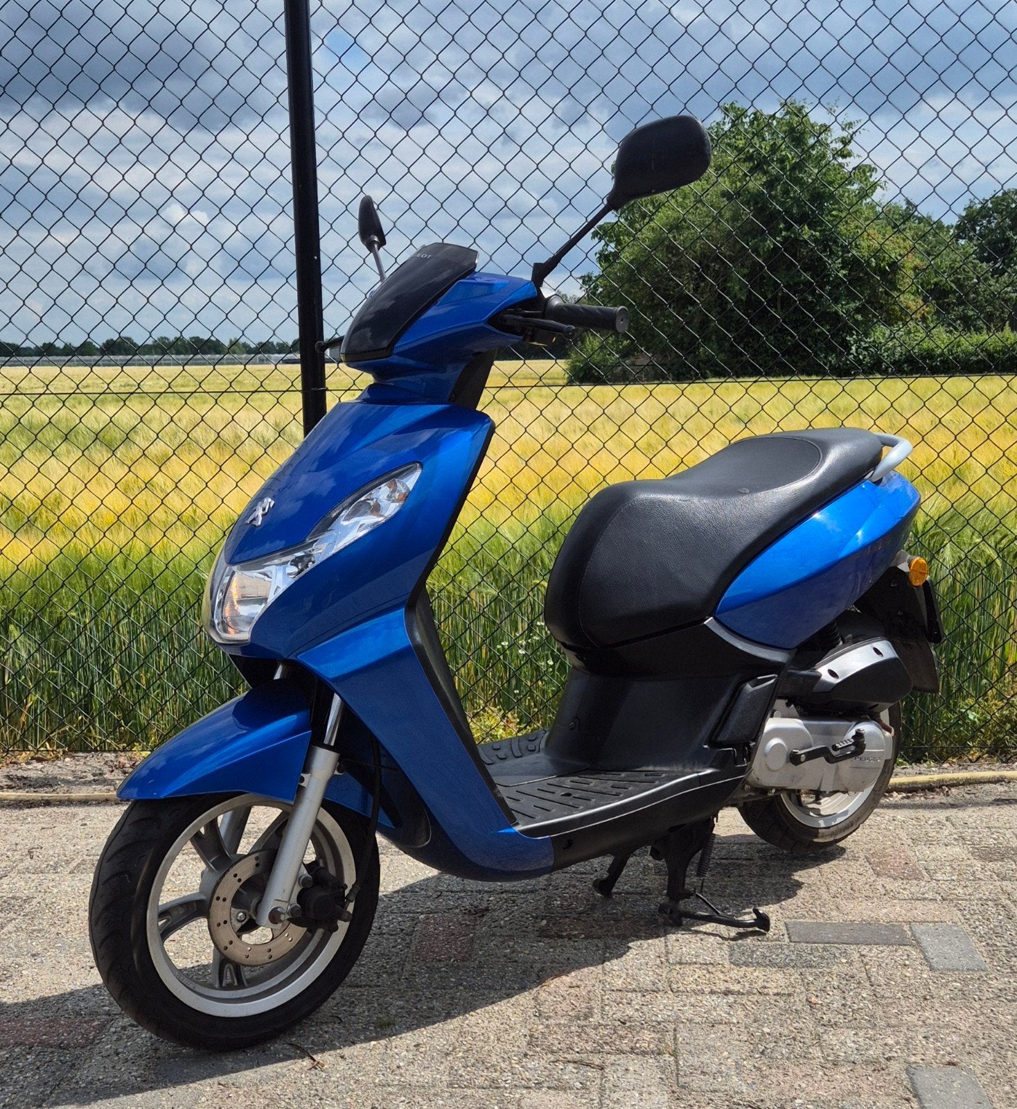 Peugeot Kisbee izgst 8800km, Ophalen of Verzenden, Zo goed als nieuw, Benzine, Overige modellen