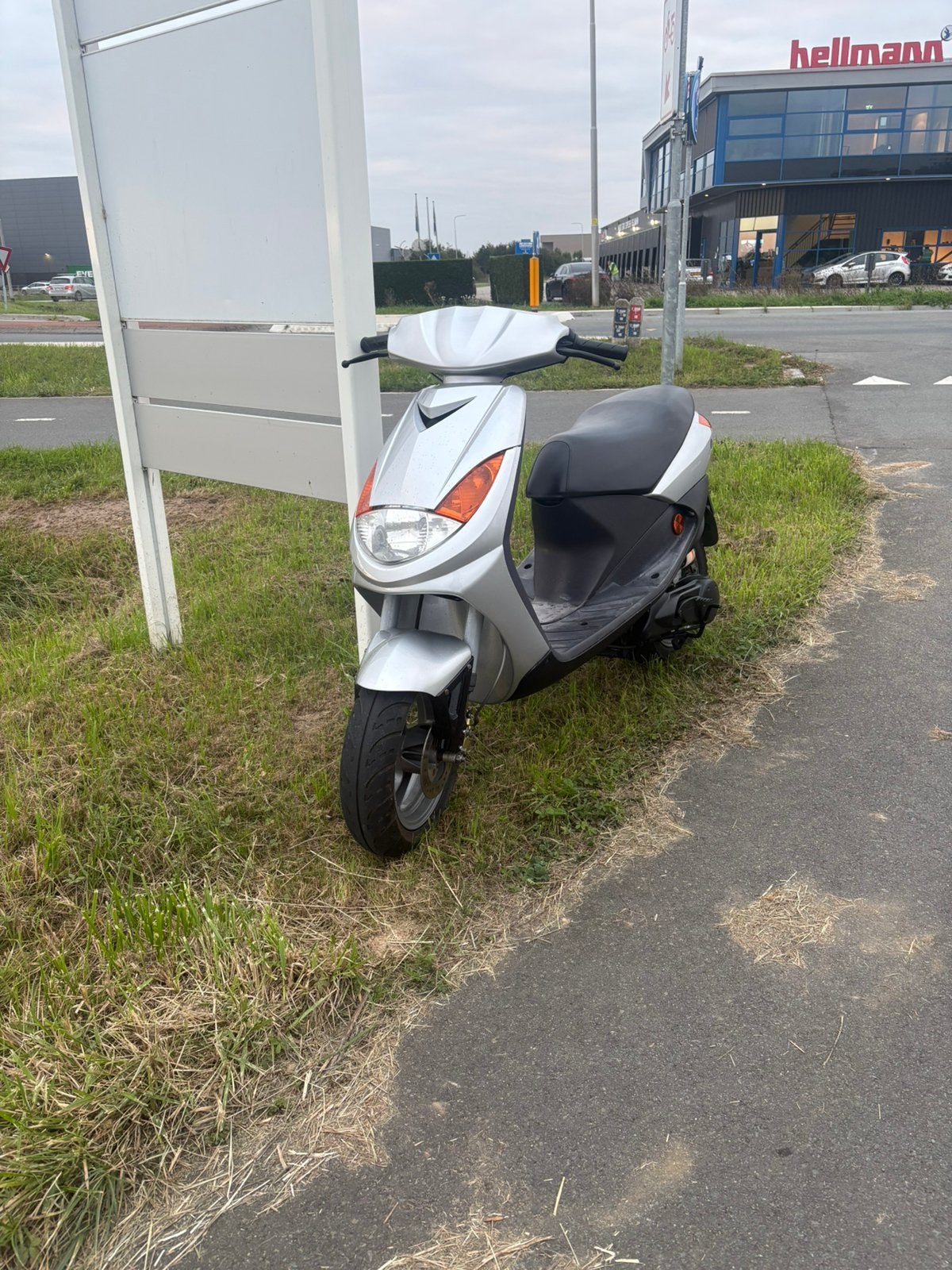 Peugeot vivacity | 70cc | snor, Ophalen, Zo goed als nieuw, Benzine, Vivacity