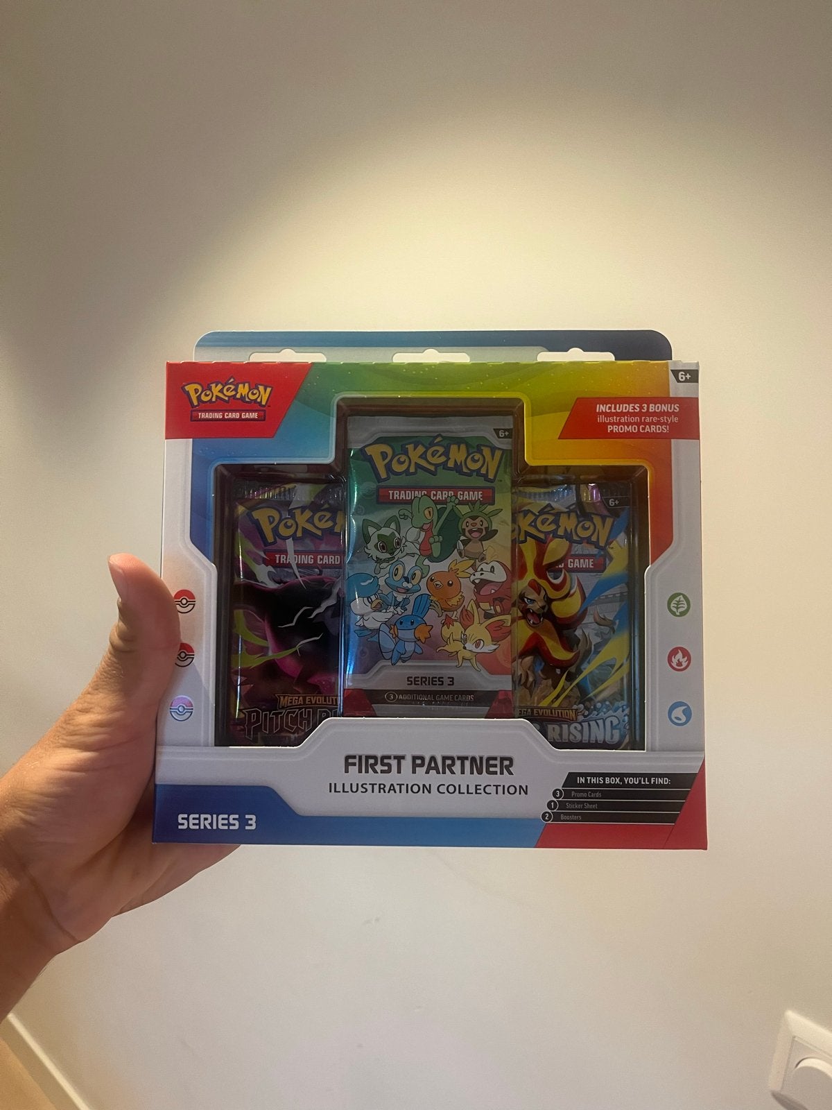 Pokémon First Partner Illustration Collection Serie 3 Sealed, Ophalen of Verzenden, Nieuw, Overige typen