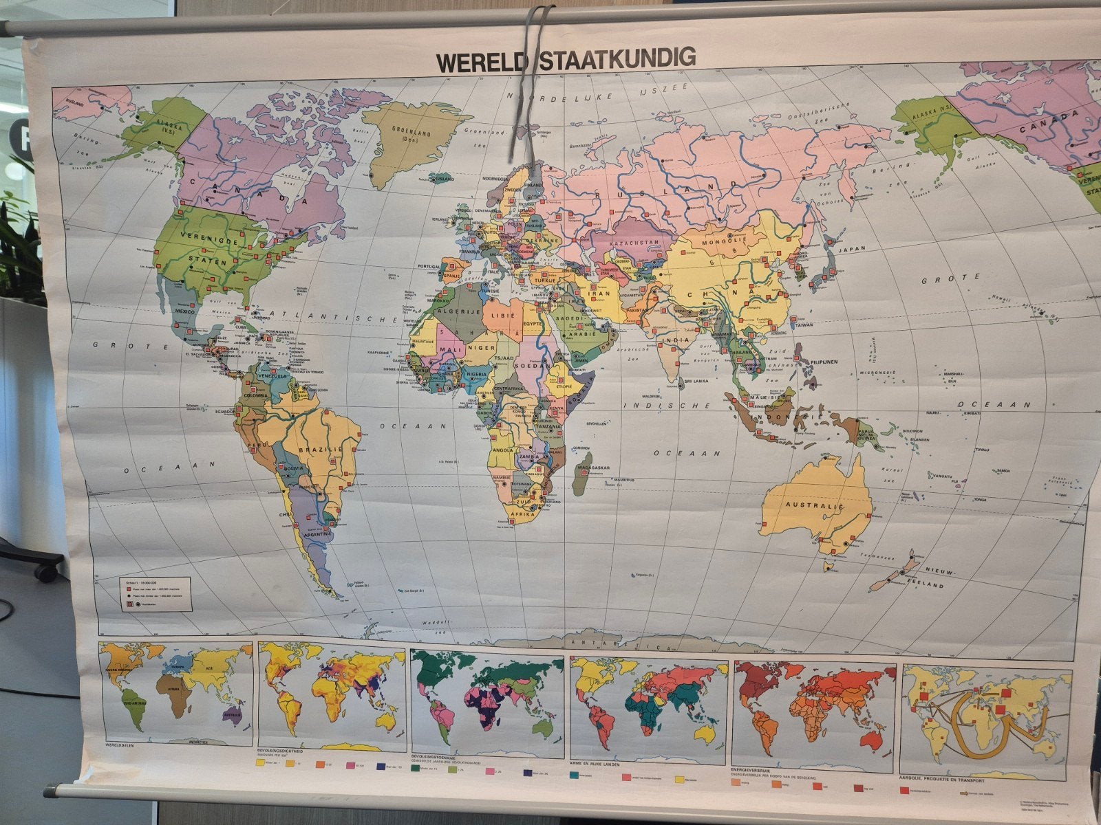 wereldkaart staatkundig, Ophalen, Gebruikt, 166 cm, Overige typen