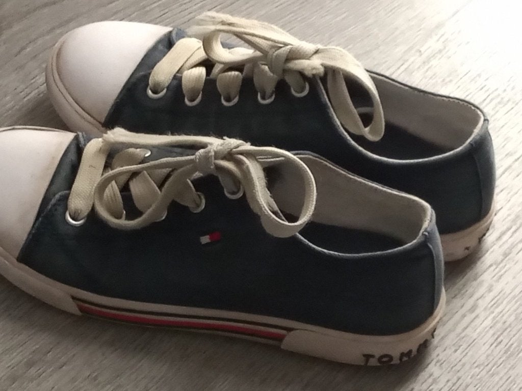 Tommy Hilfiger jongens schoenen (31), Gebruikt, Schoenen, Ophalen of Verzenden, Jongen