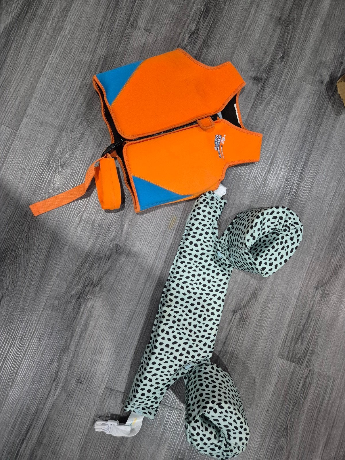 puddle jumper en zwemvest, Ophalen, Zo goed als nieuw