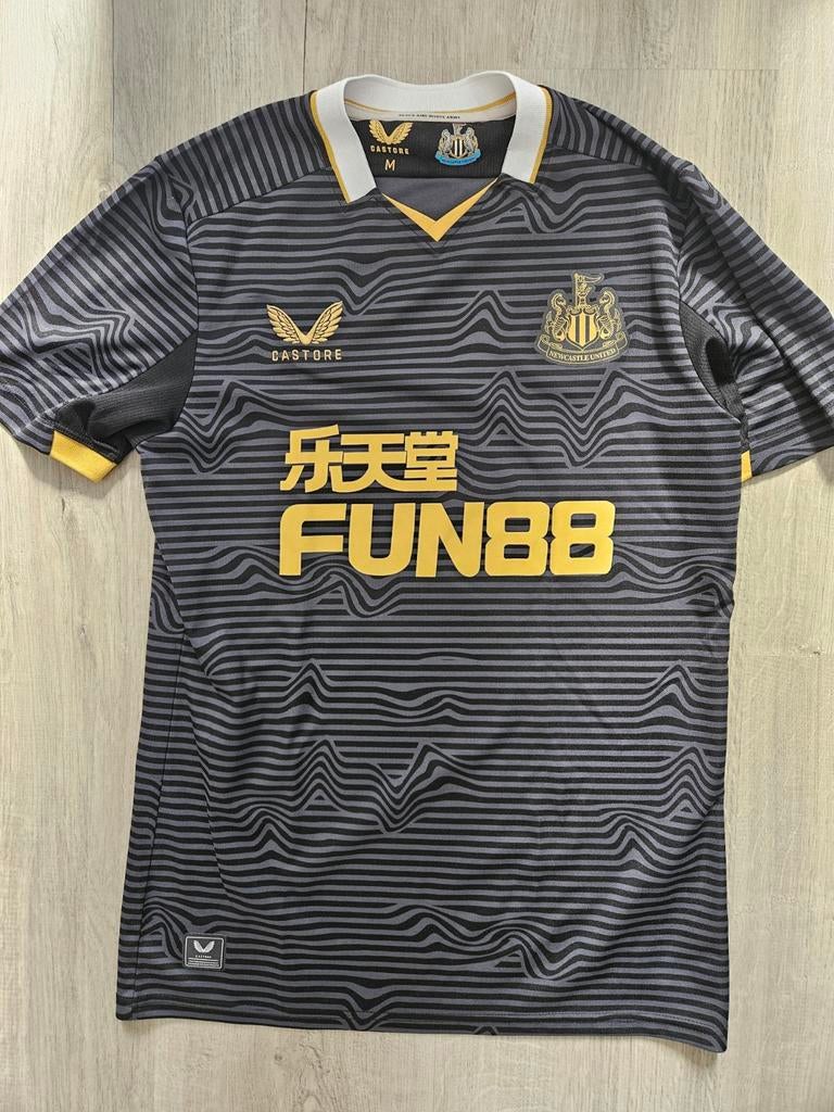 Newcastle United shirt – maat M – origineel (Castore), Maat M, Ophalen of Verzenden, Zo goed als nieuw, Shirt
