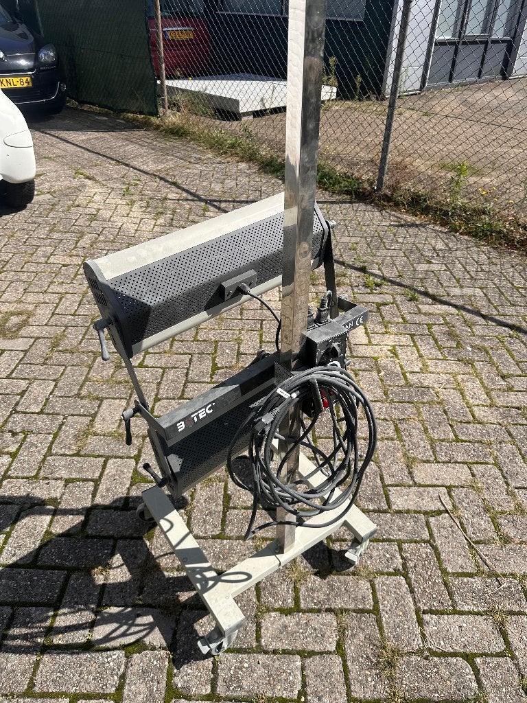 B-TEC IR-X2 infrarood lakdroger 2100W – autoschade, Ophalen, Zo goed als nieuw