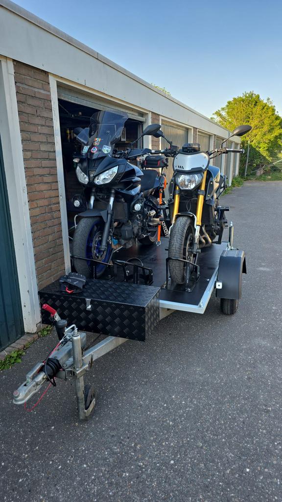 Motor aanhanger te huur. 25 euro per dag. 2 of 1 motor(en), Ophalen of Verzenden