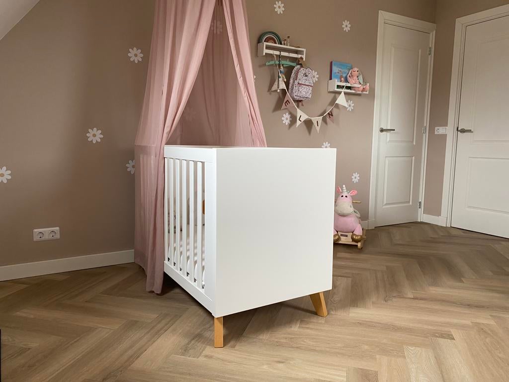 Complete babykamer TWF, Ophalen, Zo goed als nieuw, Jongetje of Meisje