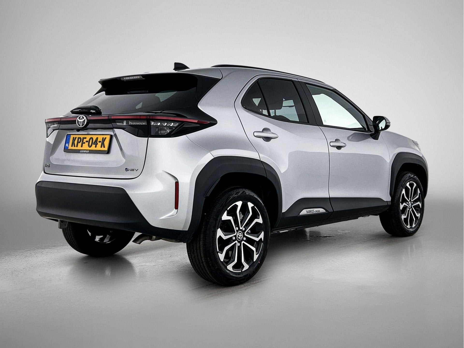 Toyota Yaris Cross 1.5 Hybrid 115 Dynamic | Carplay | Adapti, Auto's, 12 maanden, Stof, Gebruikt, 116 pk