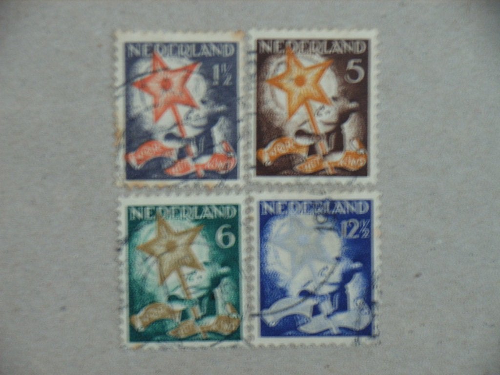 2   Nederland 261-264, Postzegels en Munten, Postzegels | Nederland, Ophalen of Verzenden, T/m 1940, Gestempeld