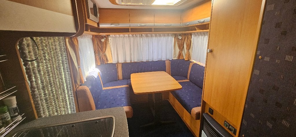 Foto 8 van Dethleffs caravan Lifestyle (Queensizebed, mover, tenten)