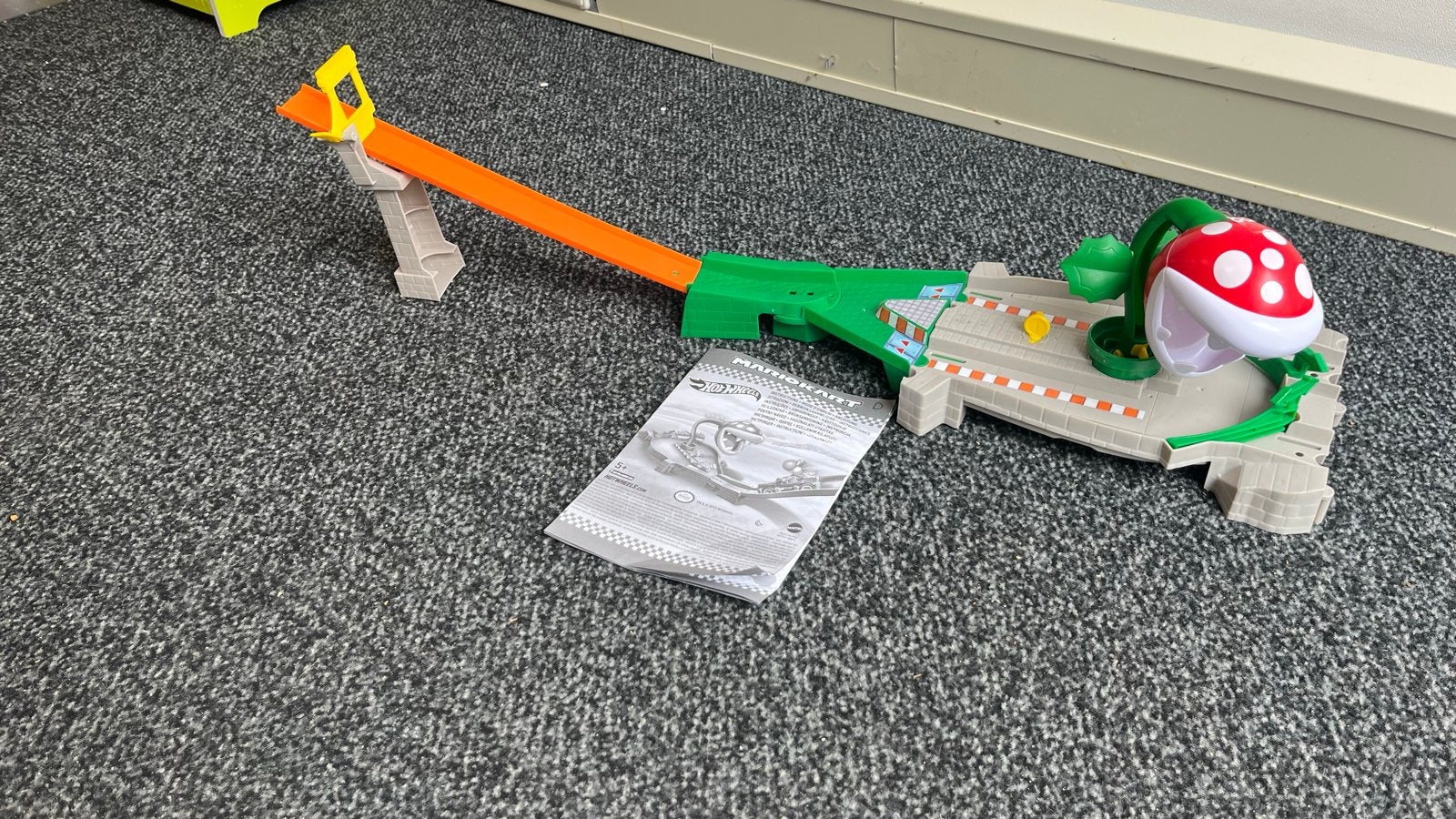 Hot Wheels Mario Kart Piranha Plant Racebaan, Racebaan, Ophalen of Verzenden, Zo goed als nieuw, Hot Wheels