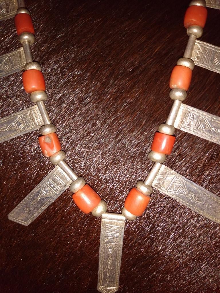 Antieke ketting Touareg stam, Sieraden, Tassen en Uiterlijk, Verzenden, Zo goed als nieuw, Rood, Zilver