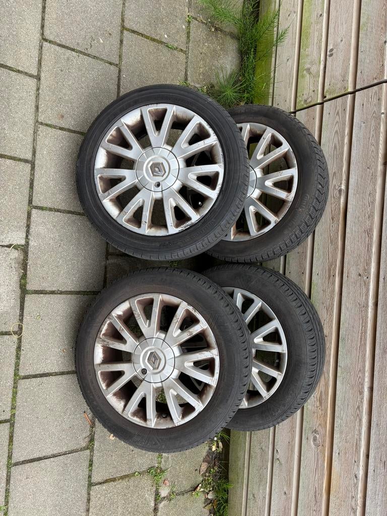 Renault clio 3 - 16 inch aluminium velgen, Auto-onderdelen, Banden en Velgen, Ophalen, Velg(en), 16 inch, 205 mm