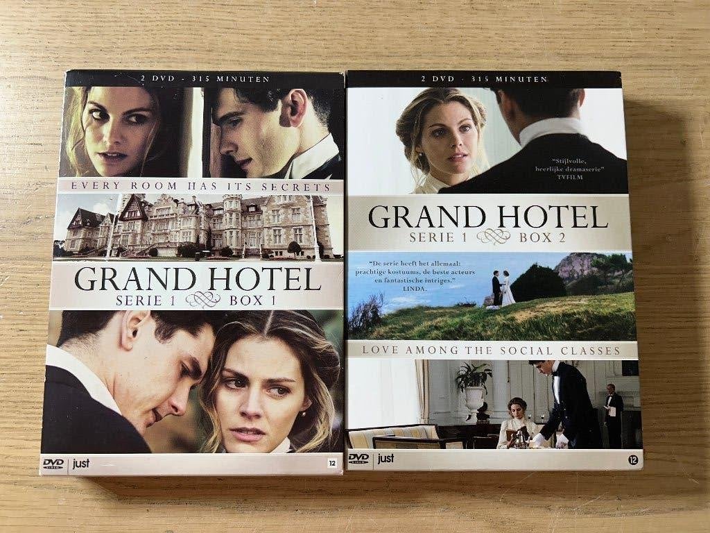 DVD Grand Hotel Seizoen 1 Deel 1 & 2 Compleet, Cd's en Dvd's, Dvd's | Tv en Series, Alle leeftijden, Ophalen of Verzenden, Zo goed als nieuw