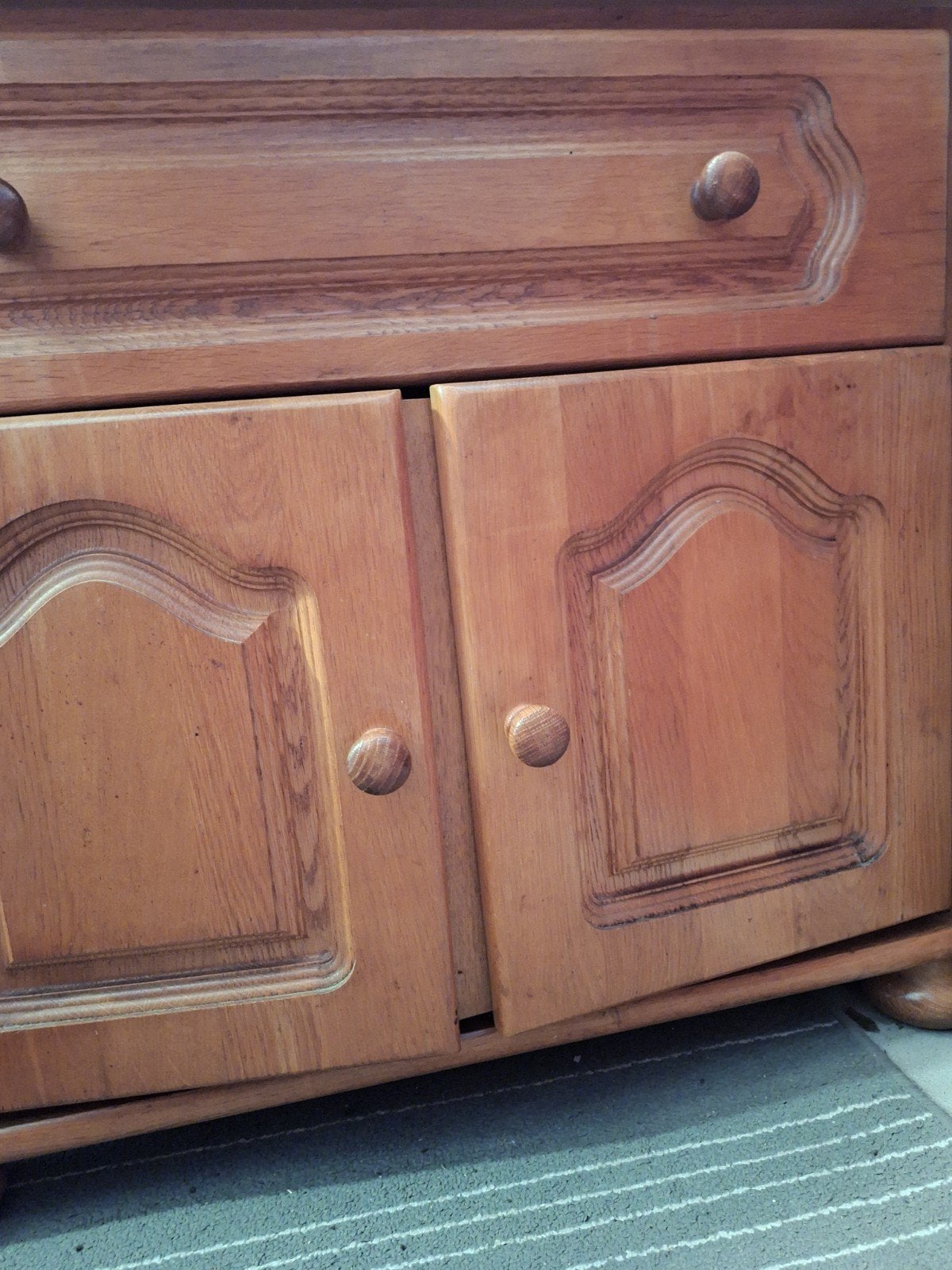 bruine kast met 2 deuren,1 la