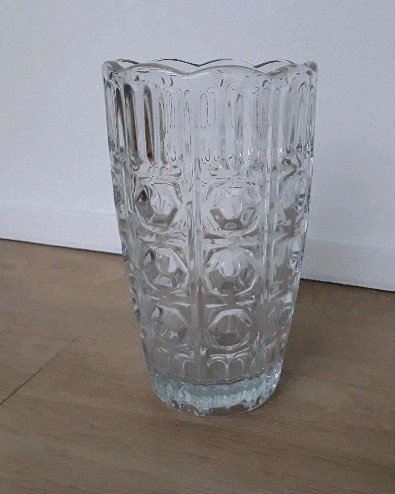 Vintage glazen lensvaas, Fidenza Vetraria Italiē, 23cm hoog, Huis en Inrichting, Woonaccessoires | Vazen, Ophalen of Verzenden