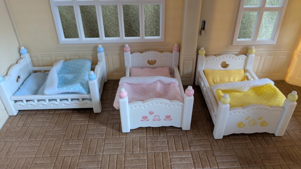 Stapelbed babys sylvanian families, Ophalen, Zo goed als nieuw, Poppenhuis