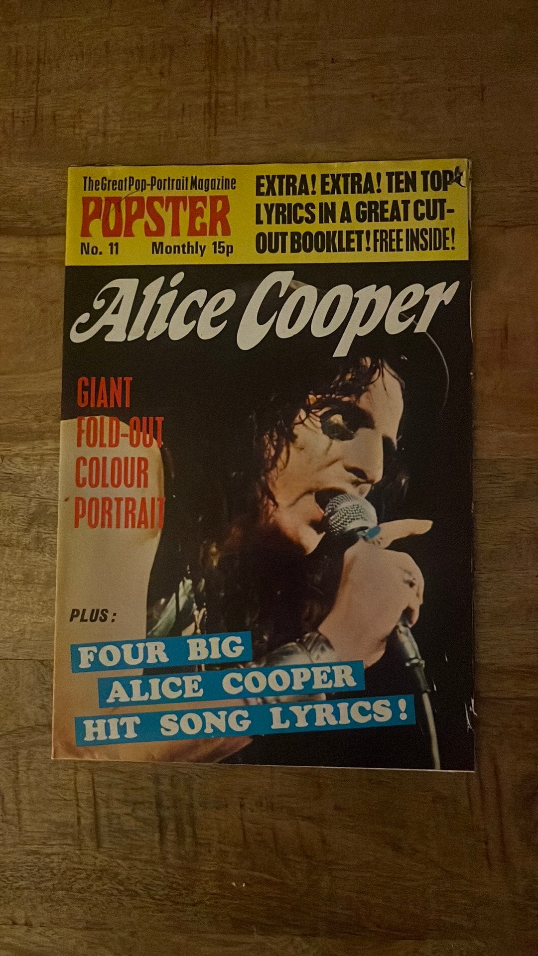 Alice Cooper - Popster no. 11- 1973 (Poster magazine British, Verzamelen, Ophalen of Verzenden, Zo goed als nieuw, Boek, Tijdschrift of Artikel