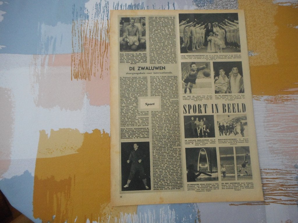 Voetbal. De Zwaluwen. Internationals. 1952., Verzamelen, Ophalen of Verzenden, 1940 tot 1960, Nederland, Knipsel(s)