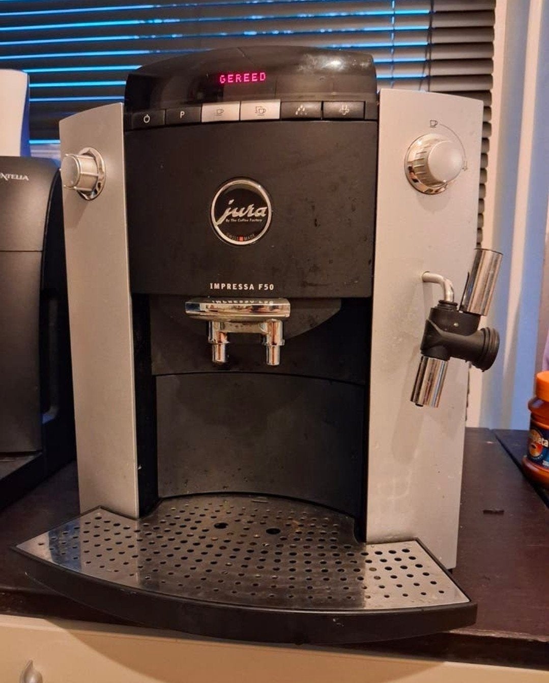 Jura Impressa F50 - Nette staat, klaar voor gebruik!, Stoompijpje, Gebruikt, Koffiemachine, Koffiebonen